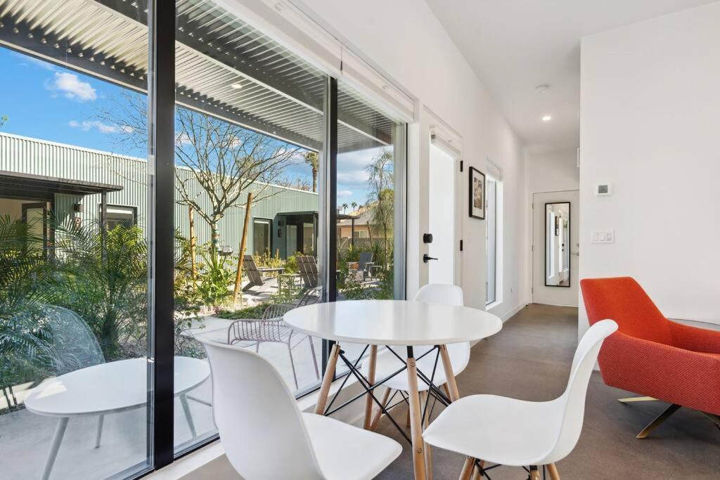 Apartment Eco-friendly 1-bedroom - 80 Walkscore! *